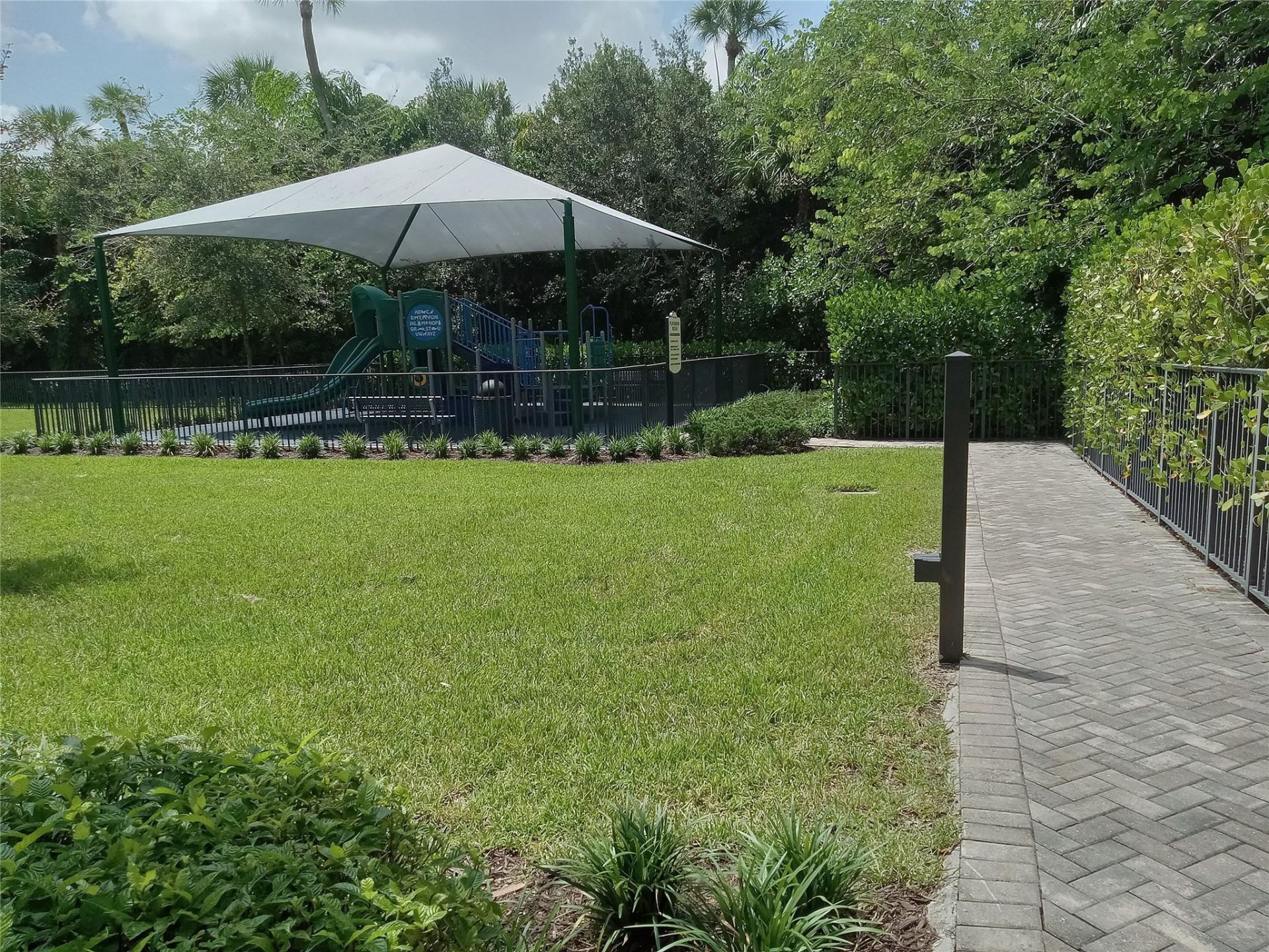 8484 Grand Prix Lane, Boynton Beach, FL 33472 Photo