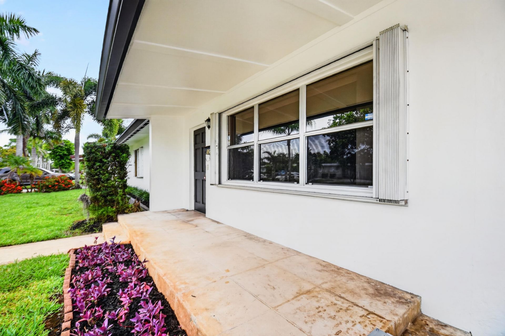 129 Greenbrier Drive, Palm Springs, FL 33461 Photo