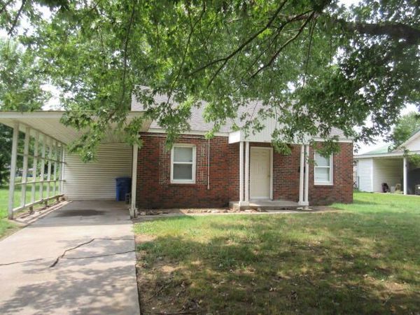 1013 K Street NW, Miami, OK 74354
