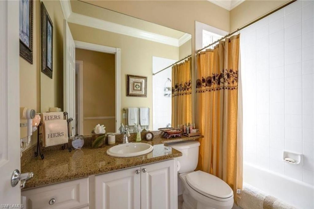 3917 Isla Ciudad Ct, Naples, FL 34109 Photo
