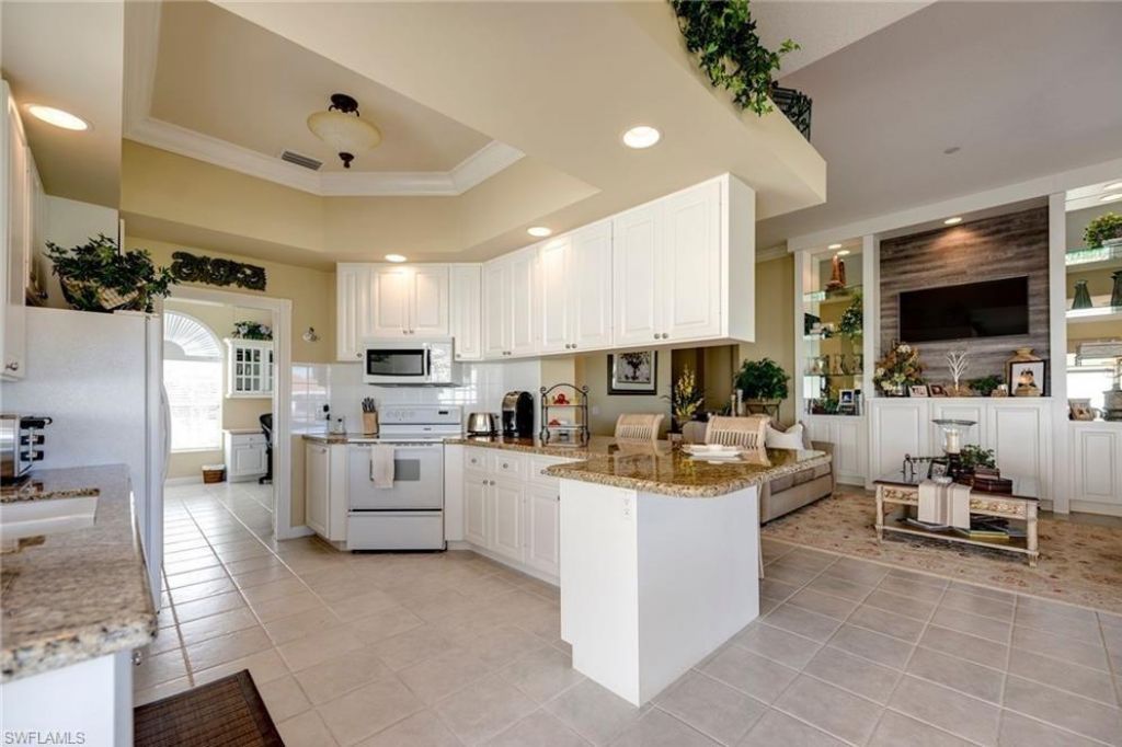3917 Isla Ciudad Ct, Naples, FL 34109 Photo