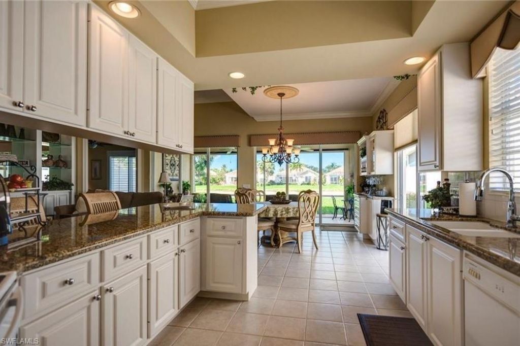 3917 Isla Ciudad Ct, Naples, FL 34109 Photo