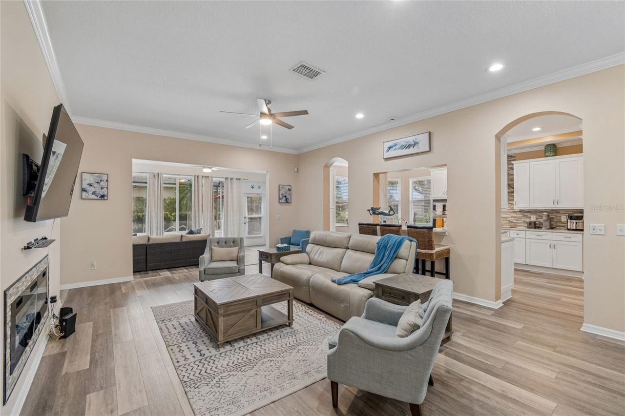 1119 Villeroy Drive, Sun City Center, FL 33573 Photo