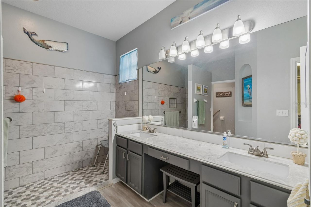 1119 Villeroy Drive, Sun City Center, FL 33573 Photo