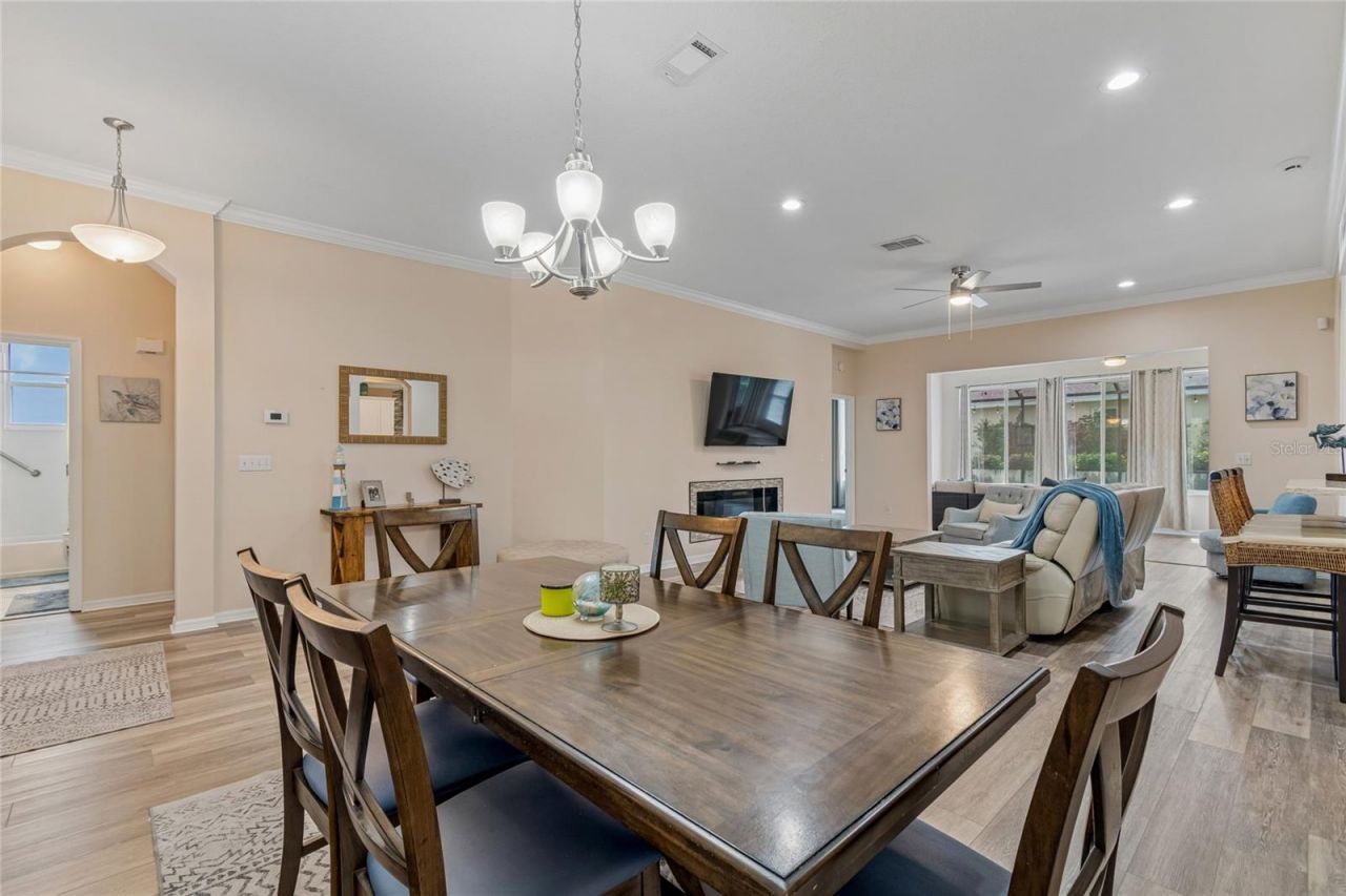 1119 Villeroy Drive, Sun City Center, FL 33573 Photo