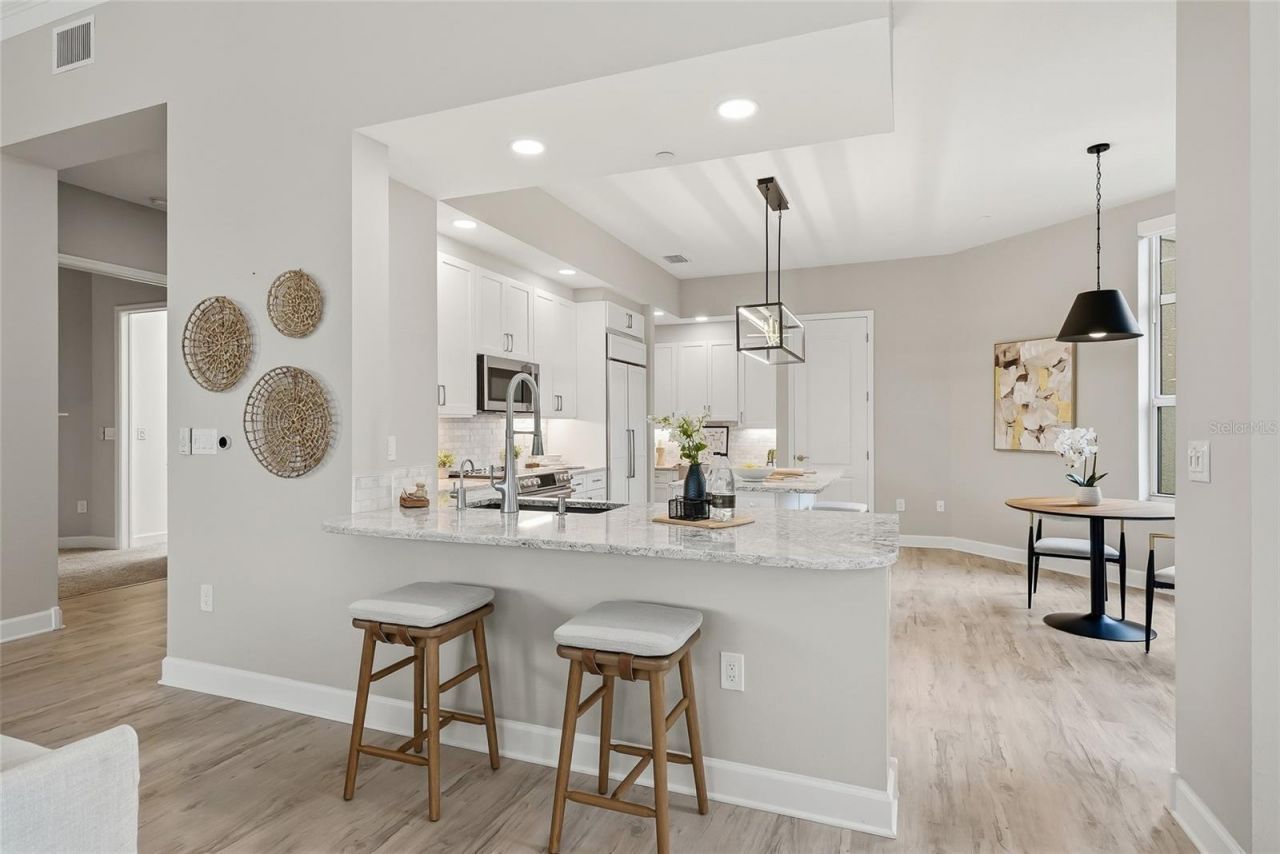 100 Beach Drive Ne, Unit 301, Saint Petersburg, FL 33701 Photo