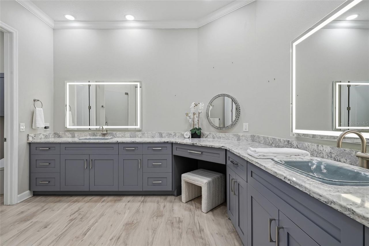 100 Beach Drive Ne, Unit 301, Saint Petersburg, FL 33701 Photo