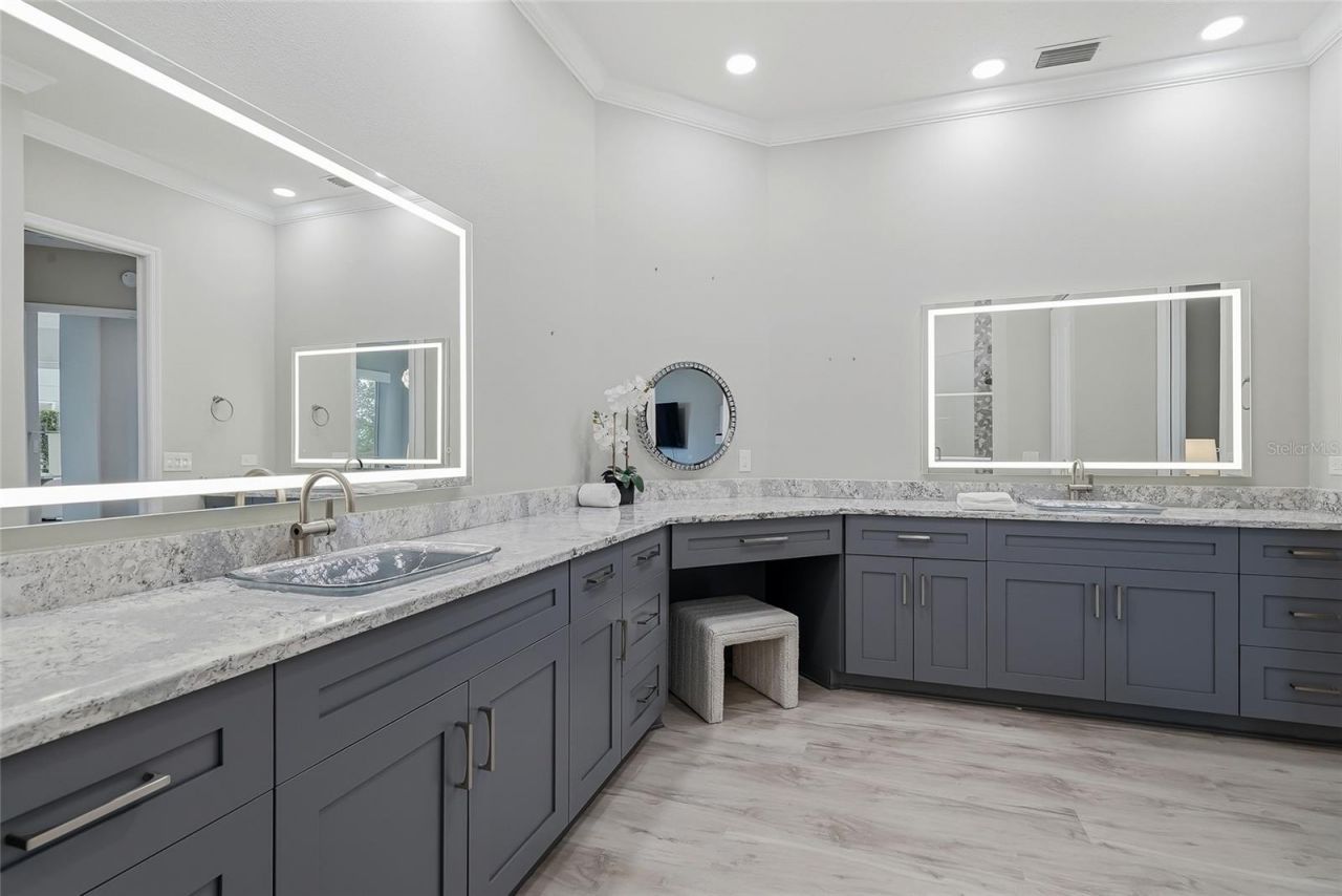 100 Beach Drive Ne, Unit 301, Saint Petersburg, FL 33701 Photo