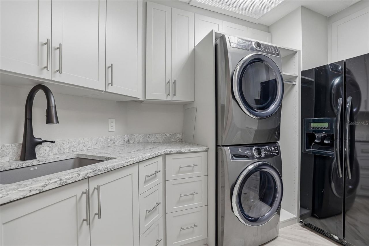 100 Beach Drive Ne, Unit 301, Saint Petersburg, FL 33701 Photo