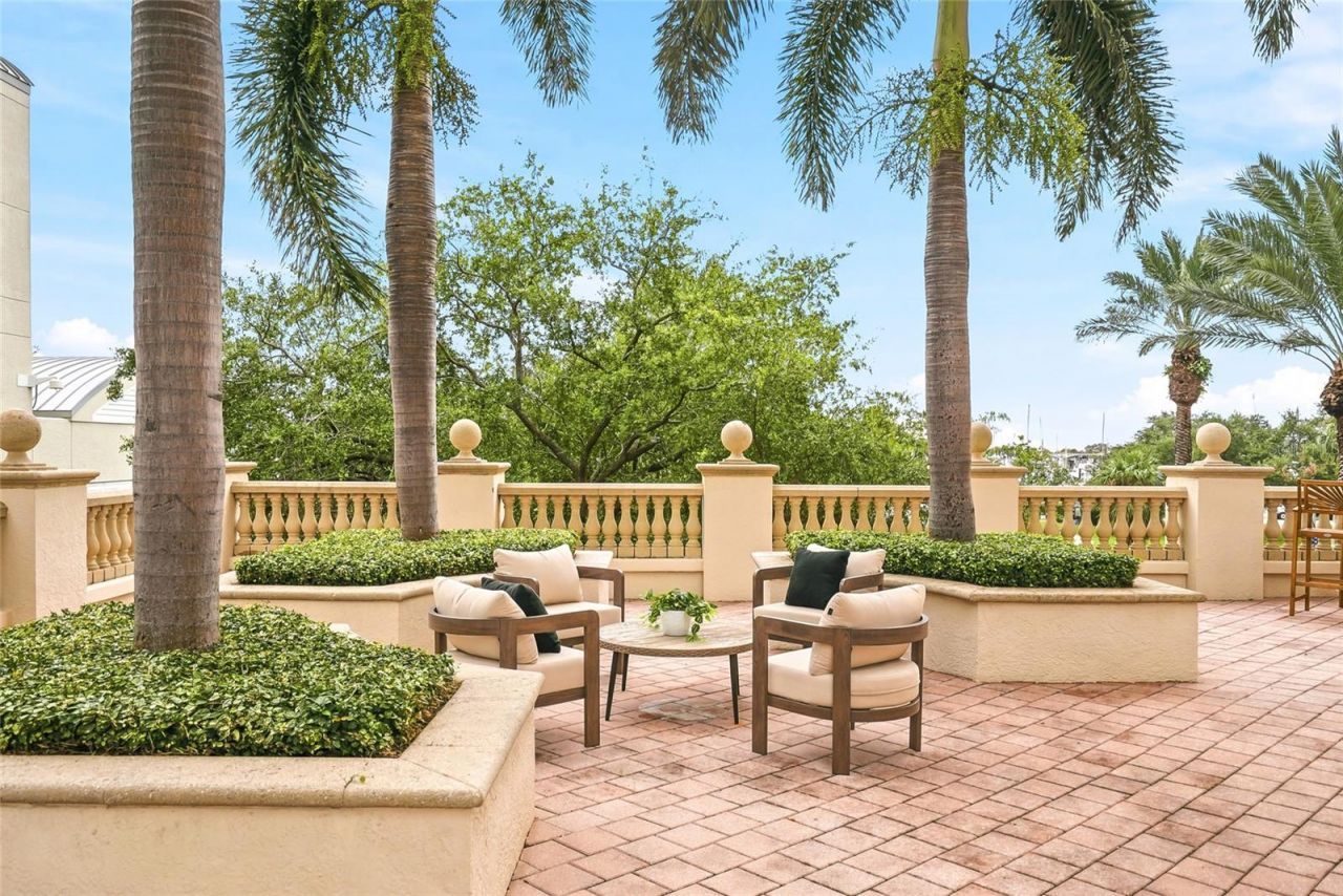 100 Beach Drive Ne, Unit 301, Saint Petersburg, FL 33701 Photo
