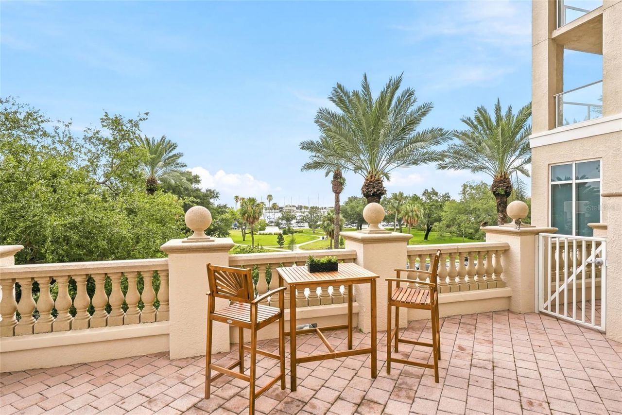 100 Beach Drive Ne, Unit 301, Saint Petersburg, FL 33701 Photo