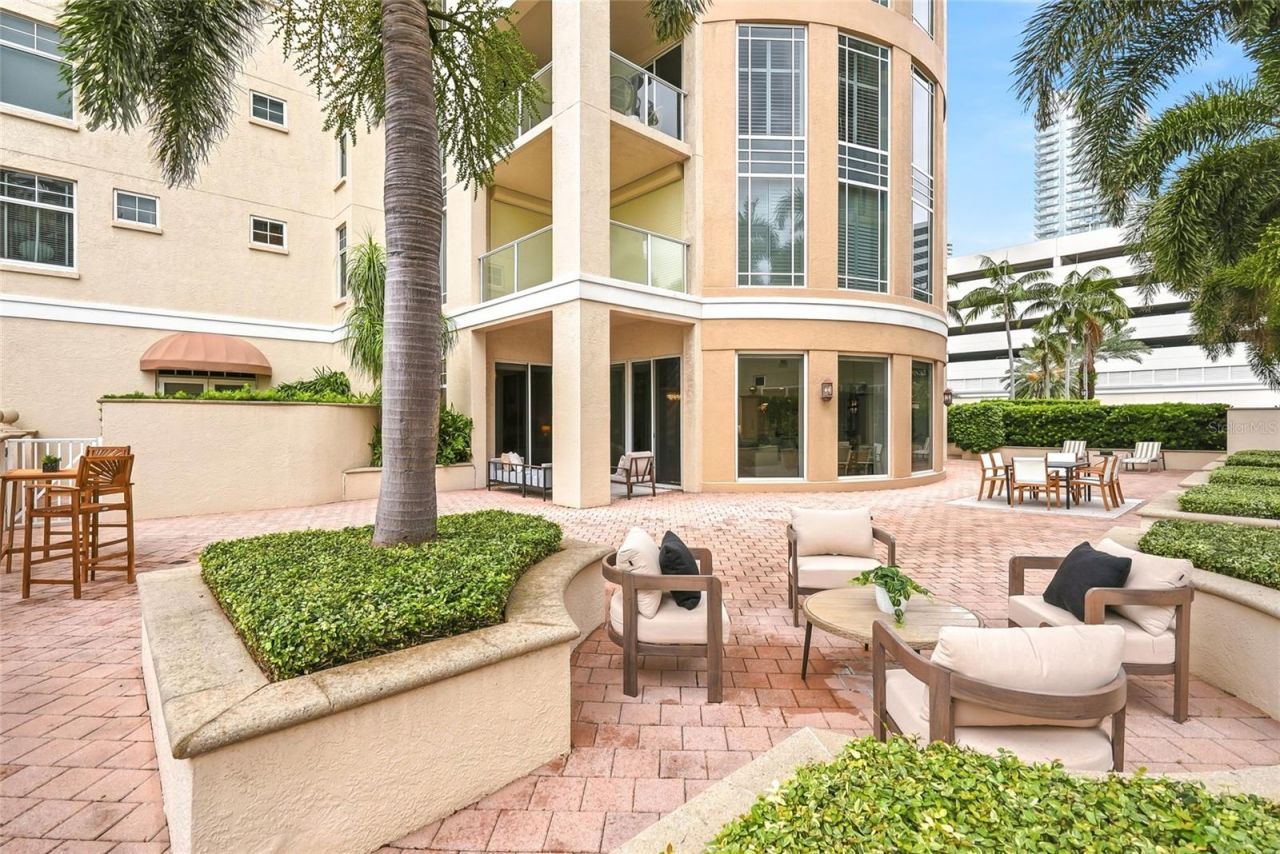 100 Beach Drive Ne, Unit 301, Saint Petersburg, FL 33701 Photo