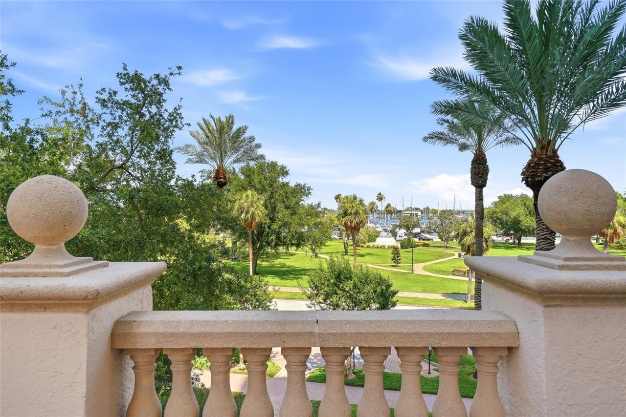 100 Beach Drive Ne, Unit 301, Saint Petersburg, FL 33701 Photo