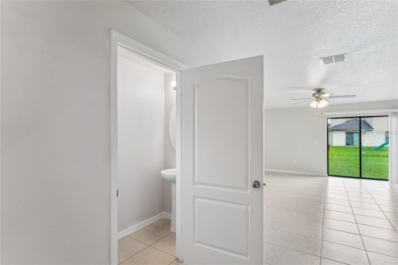 2427 Caspian Drive, Lakeland, FL 33805 Photo