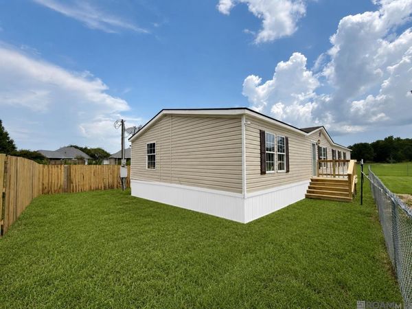 806 S Quiett Ave, Gonzales, LA 70737