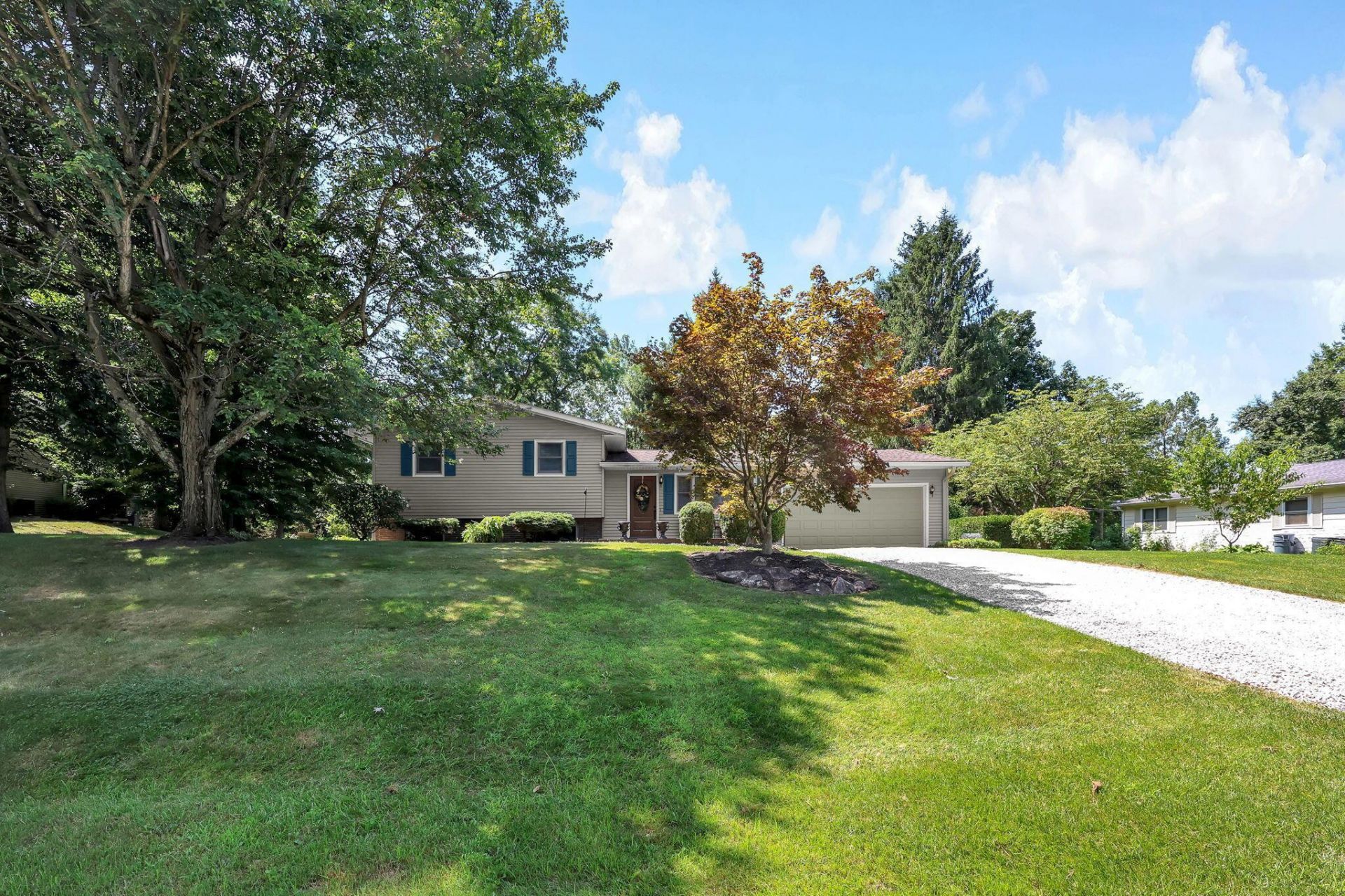 634 Knoll Drive , Granville, OH 43023 Main Photo