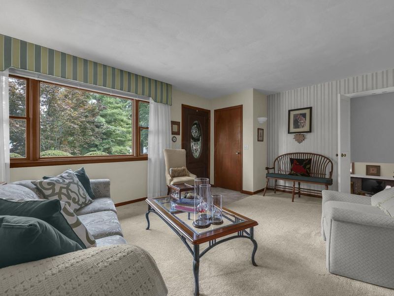 634 Knoll Drive , Granville, OH 43023 Photo 7