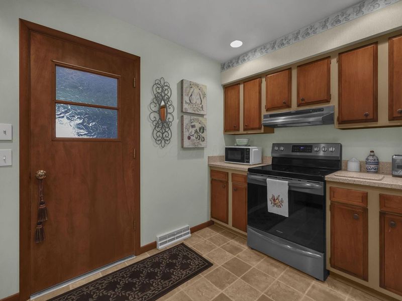 634 Knoll Drive , Granville, OH 43023 Photo 9