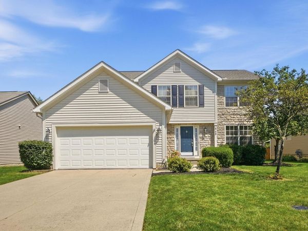 568 Fairland Drive, Sunbury, OH 43074