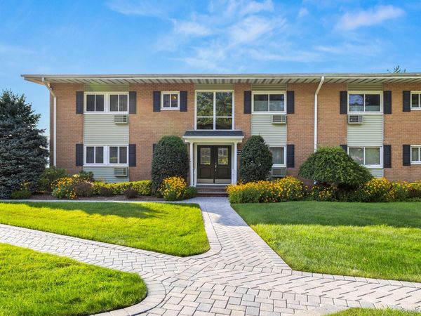 748 Deer Park Avenue , Unit 7H, North Babylon, NY 11703