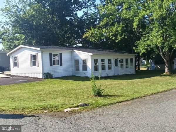 18 OAK DRIVE , SPRING CITY, PA 19475