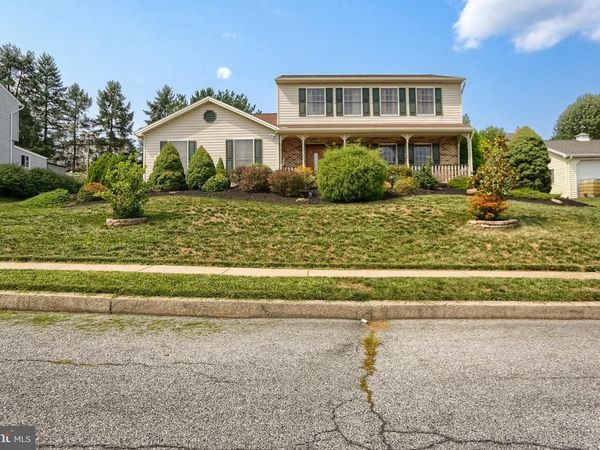 888 SUNNYHILL LANE, HARRISBURG, PA 17111