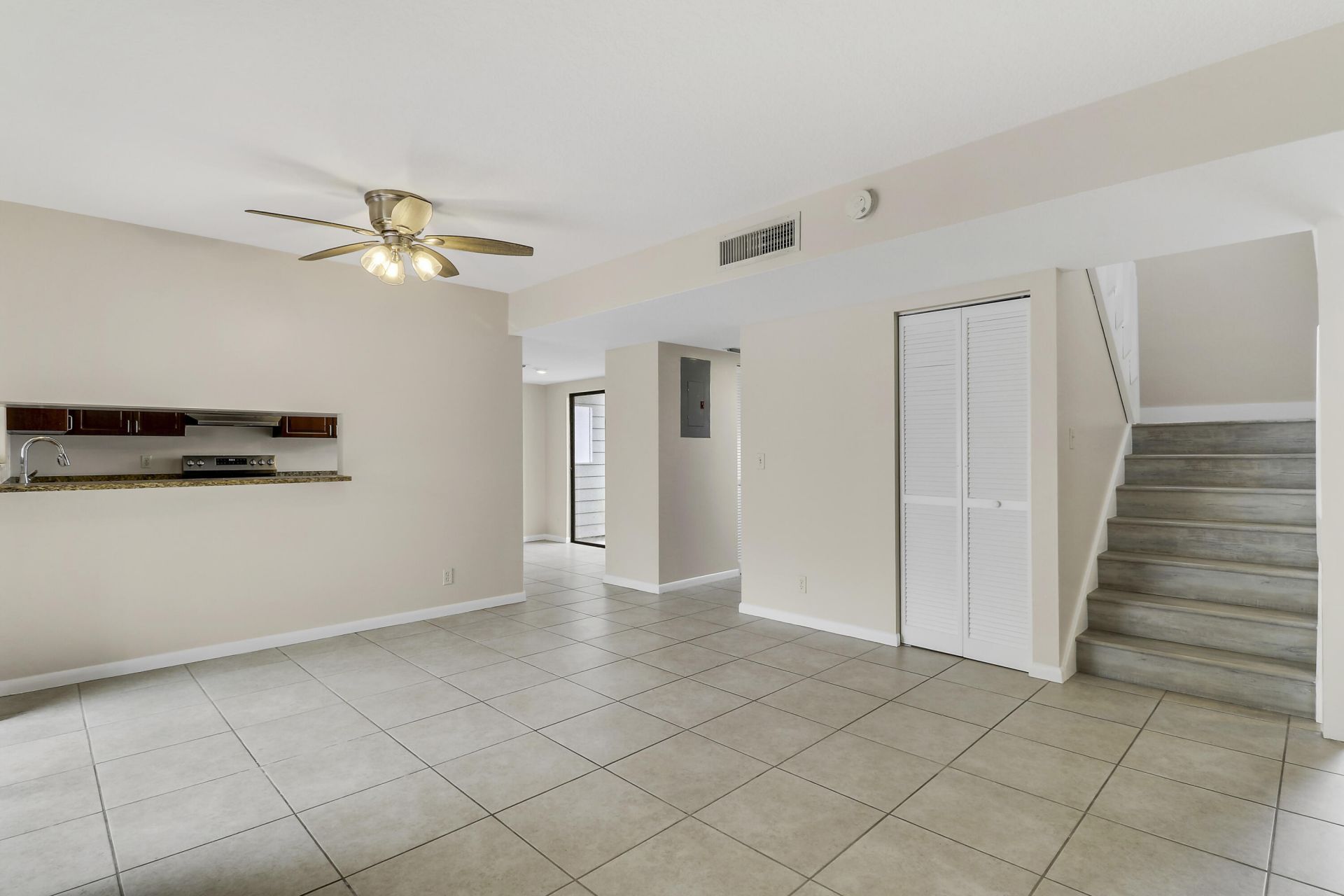 202 Lakewood Drive, Unit 11B, Jupiter, FL 33458 Photo