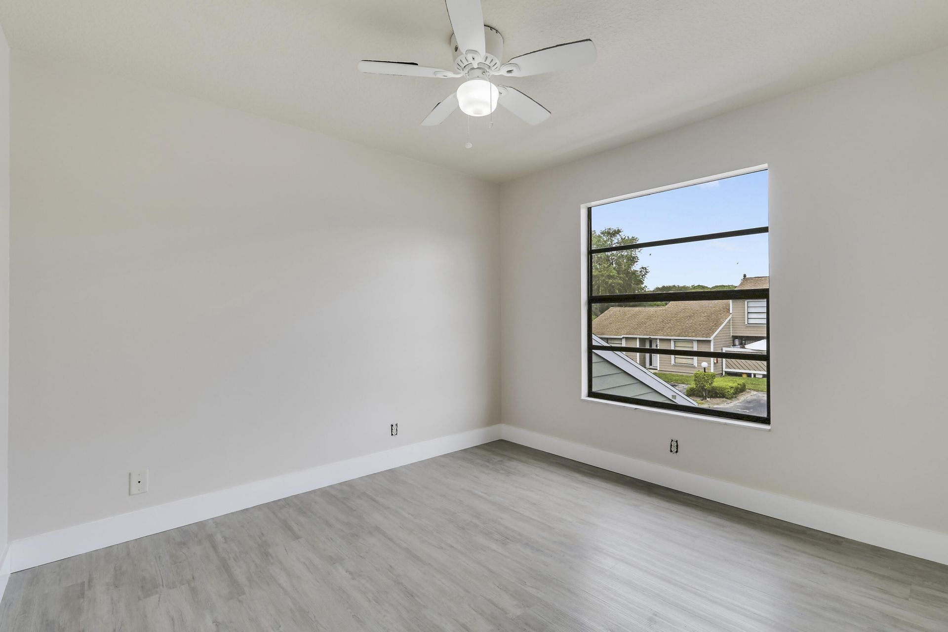 202 Lakewood Drive, Unit 11B, Jupiter, FL 33458 Photo