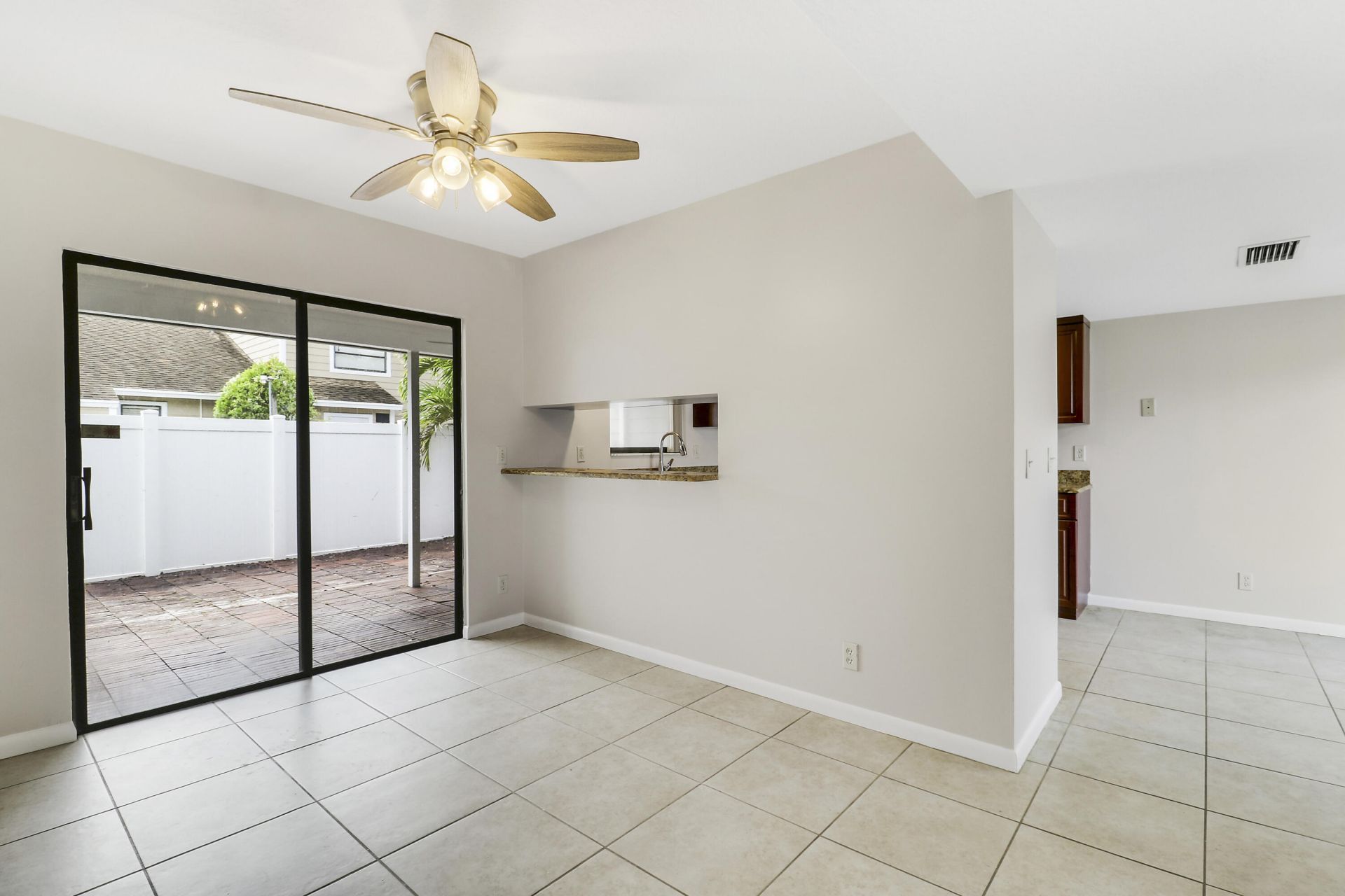 202 Lakewood Drive, Unit 11B, Jupiter, FL 33458 Photo