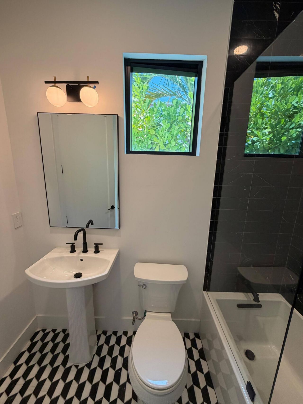 120 Summa Street, West Palm Beach, FL 33405 Photo