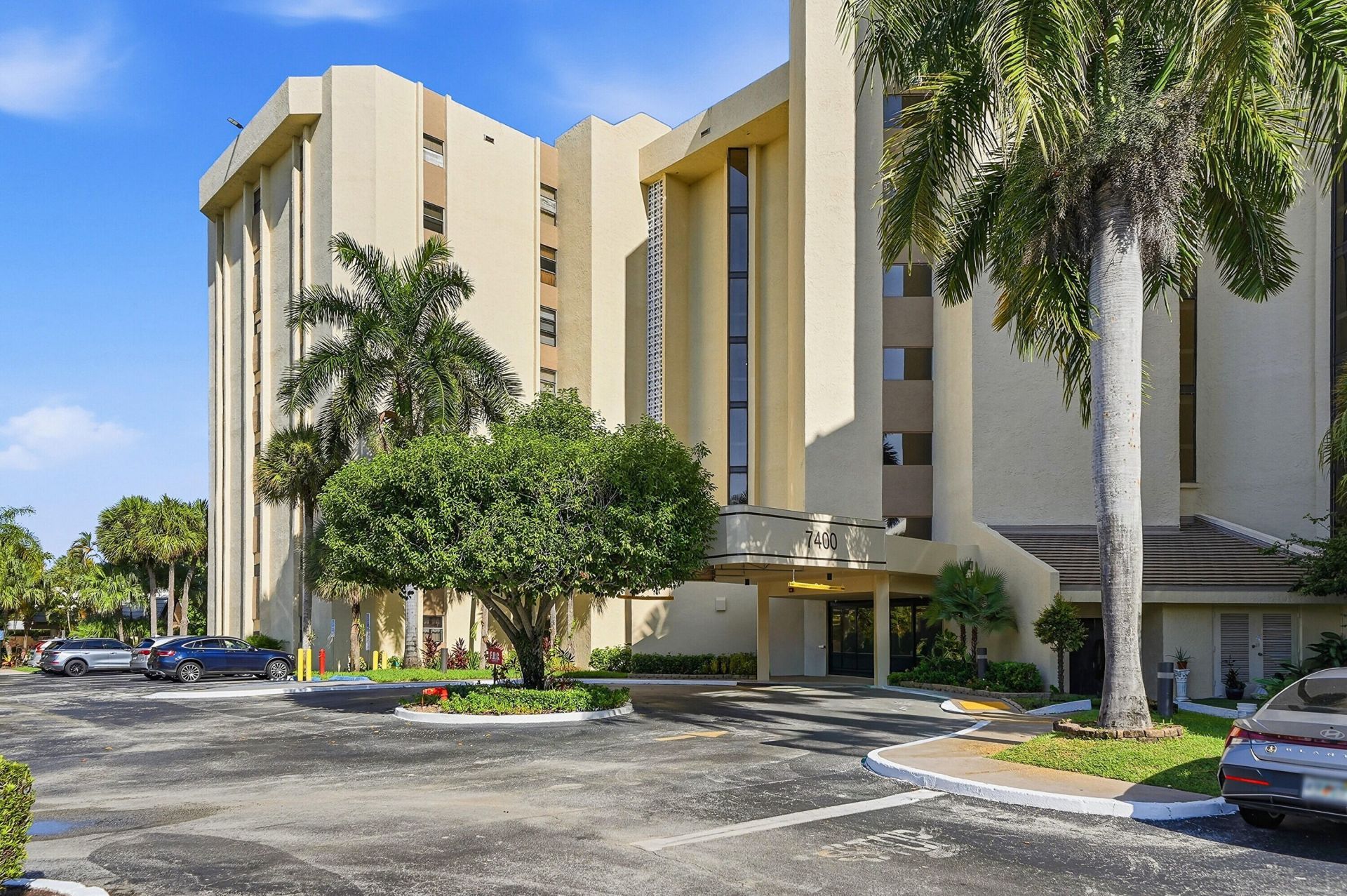7400 Radice Court, Unit 506, Lauderhill, FL 33319 Photo