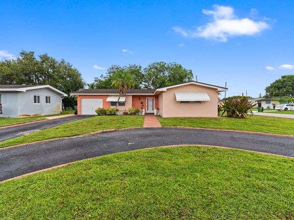 1111 NW 85TH Way, Pembroke Pines, FL 33024