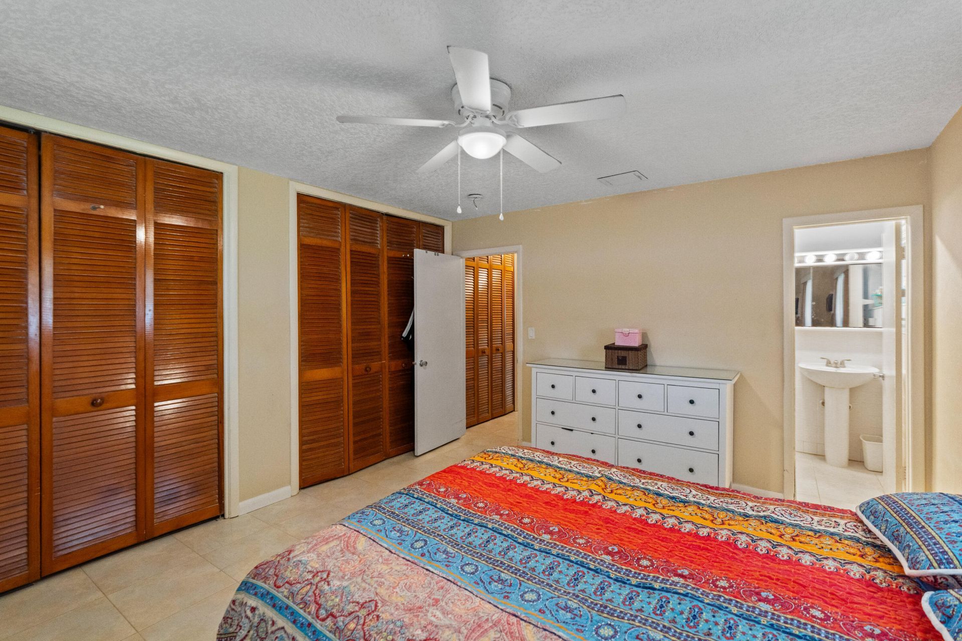 1111 NW 85th Way, Pembroke Pines, FL 33024 Photo