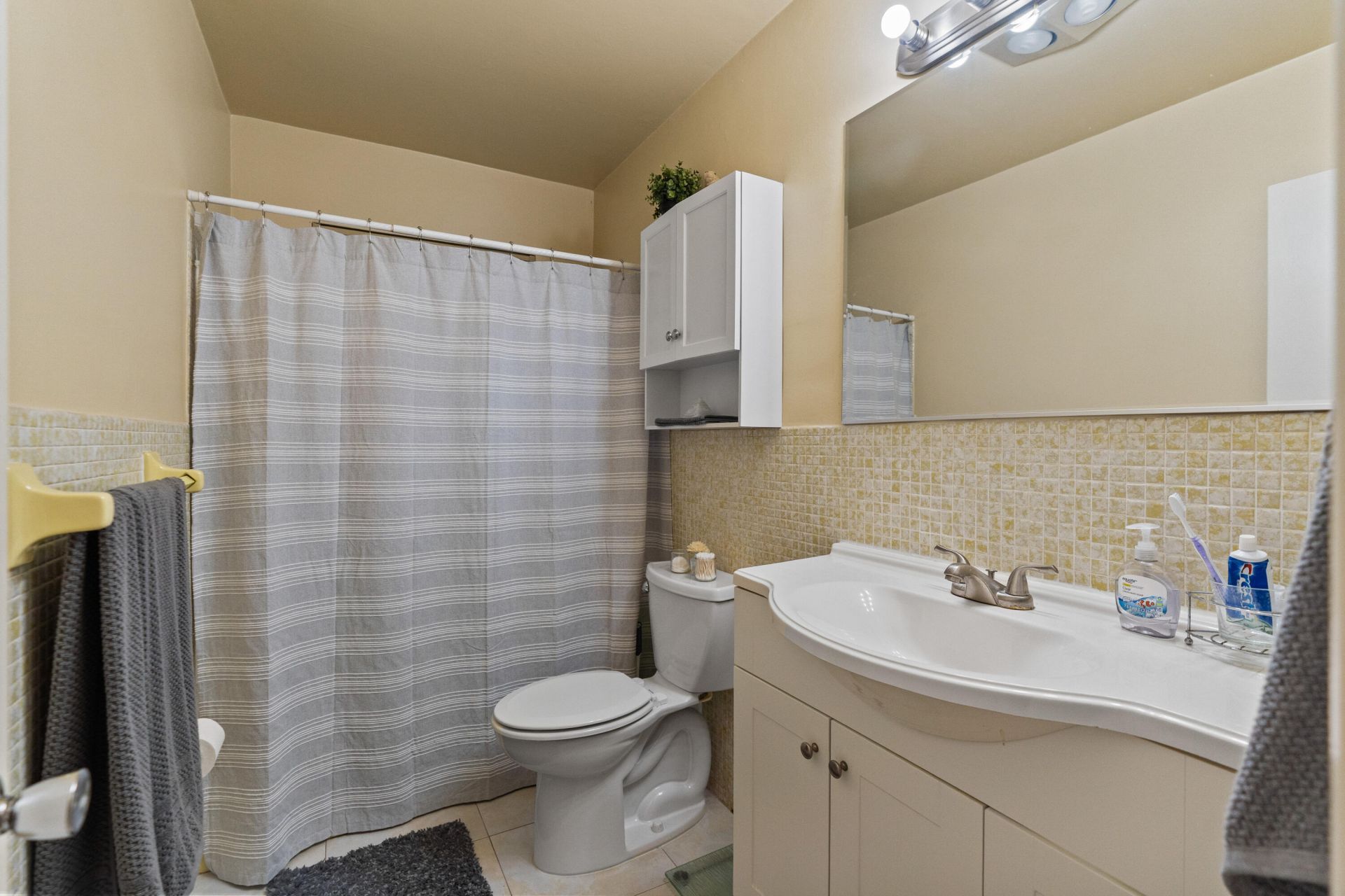 1111 NW 85th Way, Pembroke Pines, FL 33024 Photo