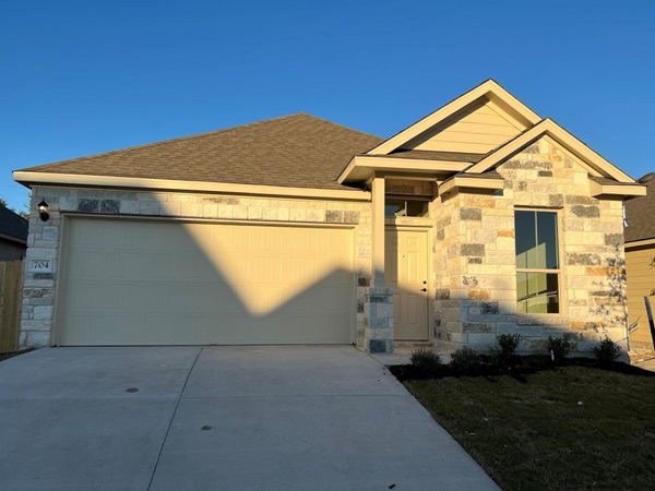 704 Falkland TRCE, Austin, TX 78660