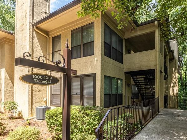 1006 Donegal SE, Smyrna, GA 30080