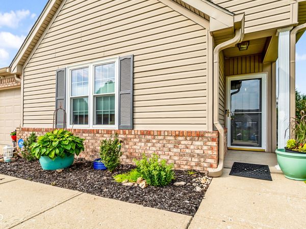1177 Spencer Drive , Greenwood, IN 46143