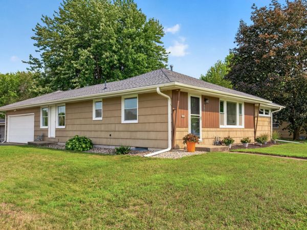 8817 Oakland Avenue S, Bloomington, MN 55420