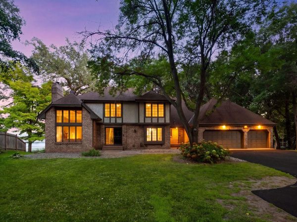 5720 Oakview Lane N, Plymouth, MN 55442