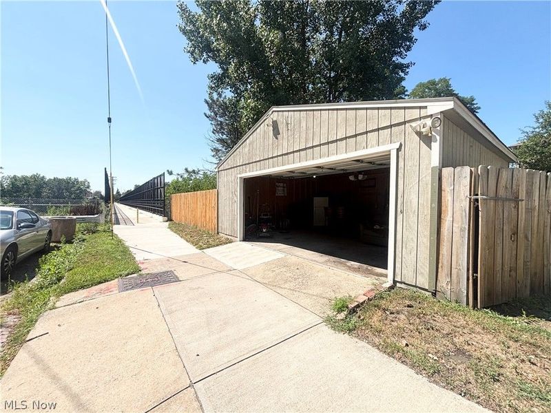 3174 W 14th Street, Cleveland, OH 44109 Photo 7