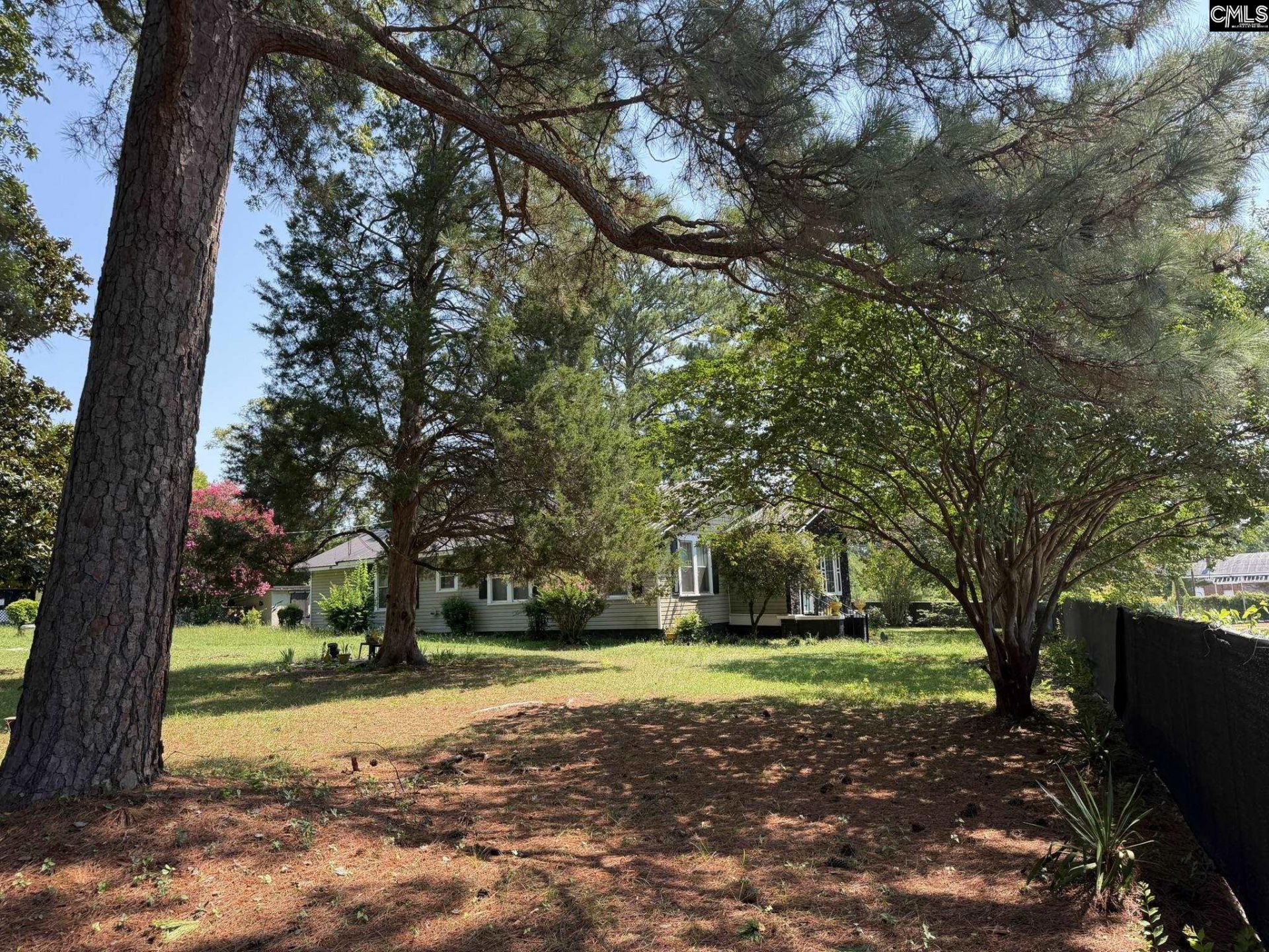1303 Elmore Street Photo 10