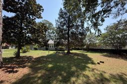 1303 Elmore Street photo 4