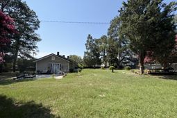 1303 Elmore Street photo 4