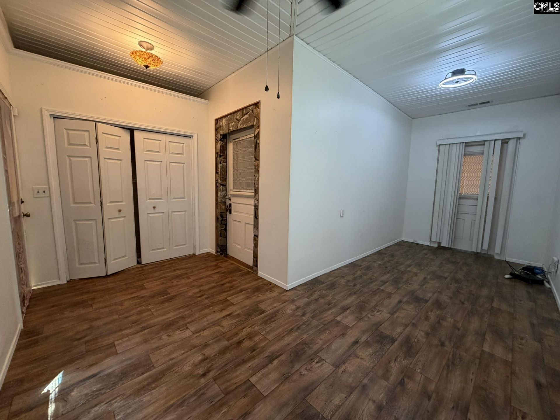 1303 Elmore Street Photo 50