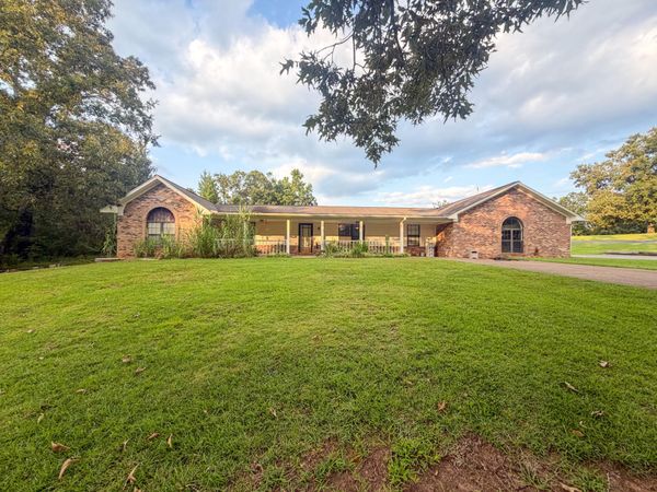 8240 County Road 701, Ripley, MS 38663