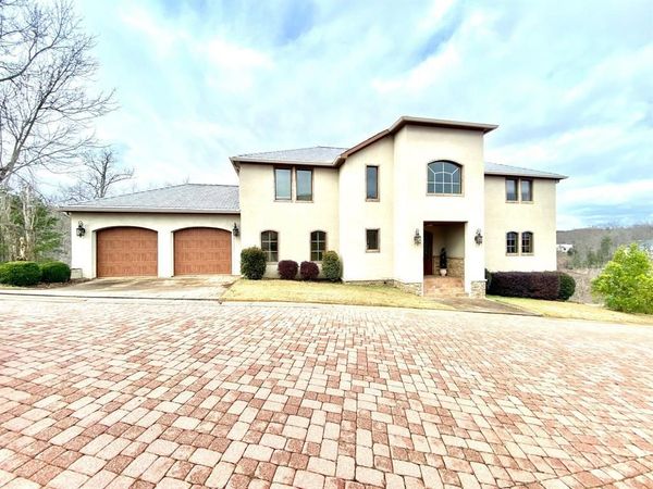 405 Shipwatch Pl., Savannah, TN 38372