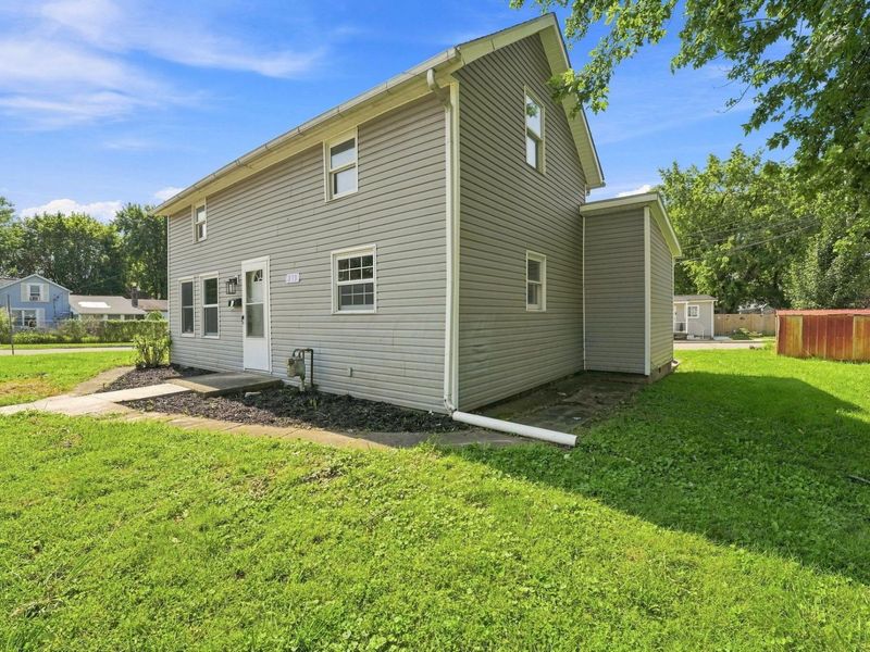 213 Town Street, Circleville, OH 43113 Photo 3