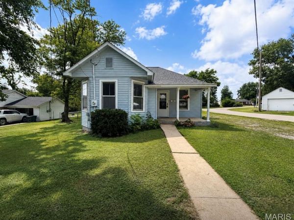 112 N Wood Avenue , Fredericktown, MO 63645