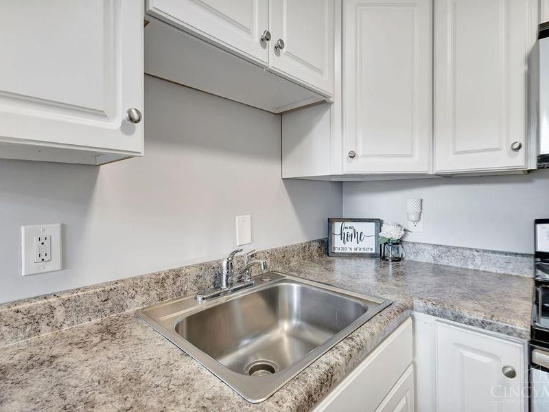 9416 Ridgemoor Avenue, Mount Healthy, OH 45231 Photo 18