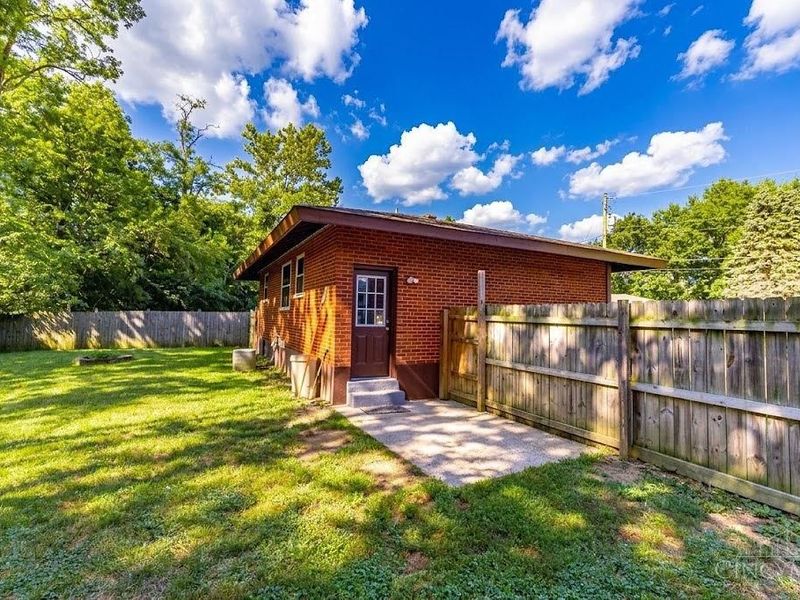 9416 Ridgemoor Avenue, Mount Healthy, OH 45231 Photo 3